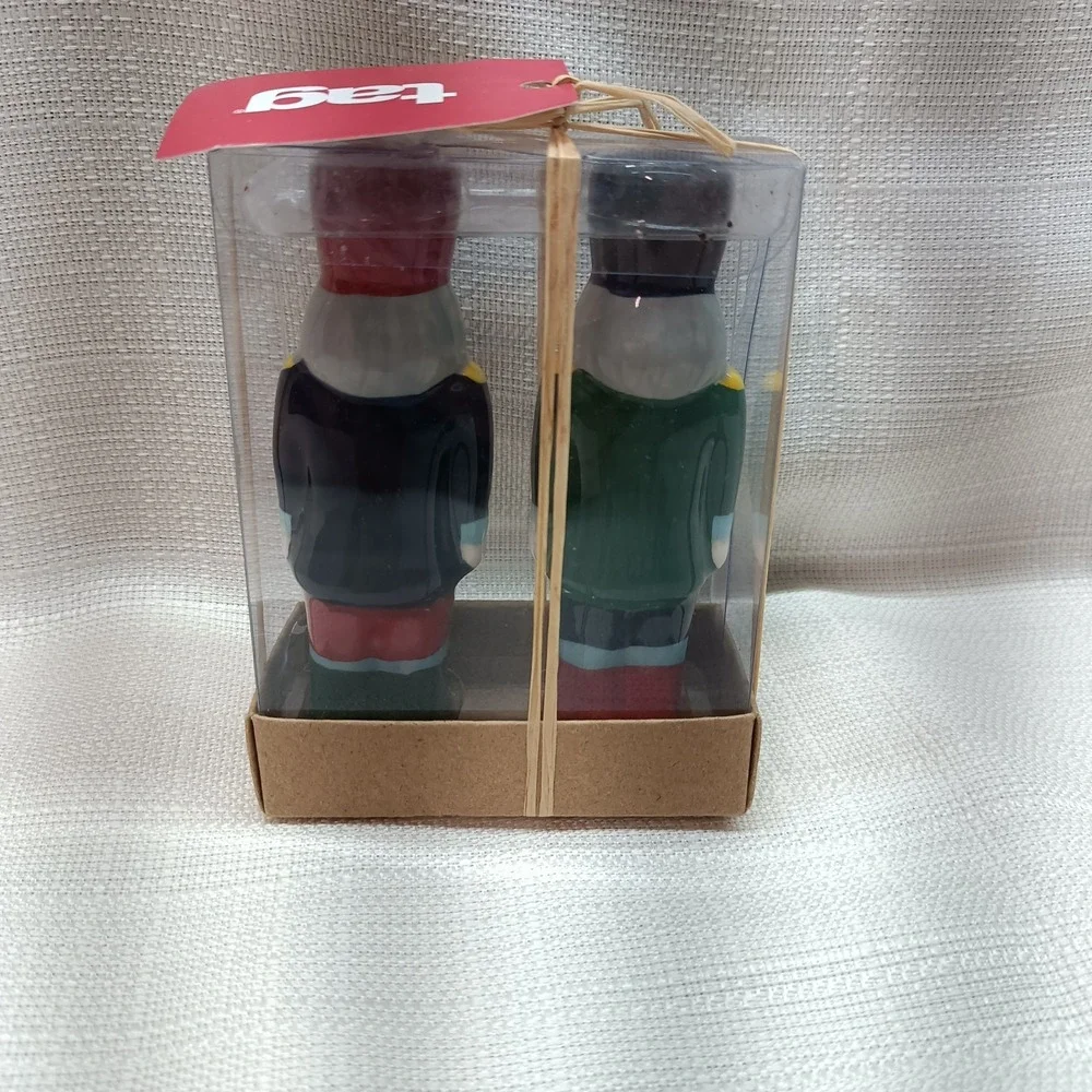 TAG Holiday Christmas NUTCRACKERS Salt & Pepper Shakers‎  Brand New In Box
